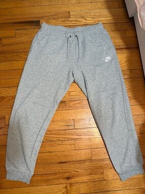 Nike Light Heather Grey Jogger Sweatpants